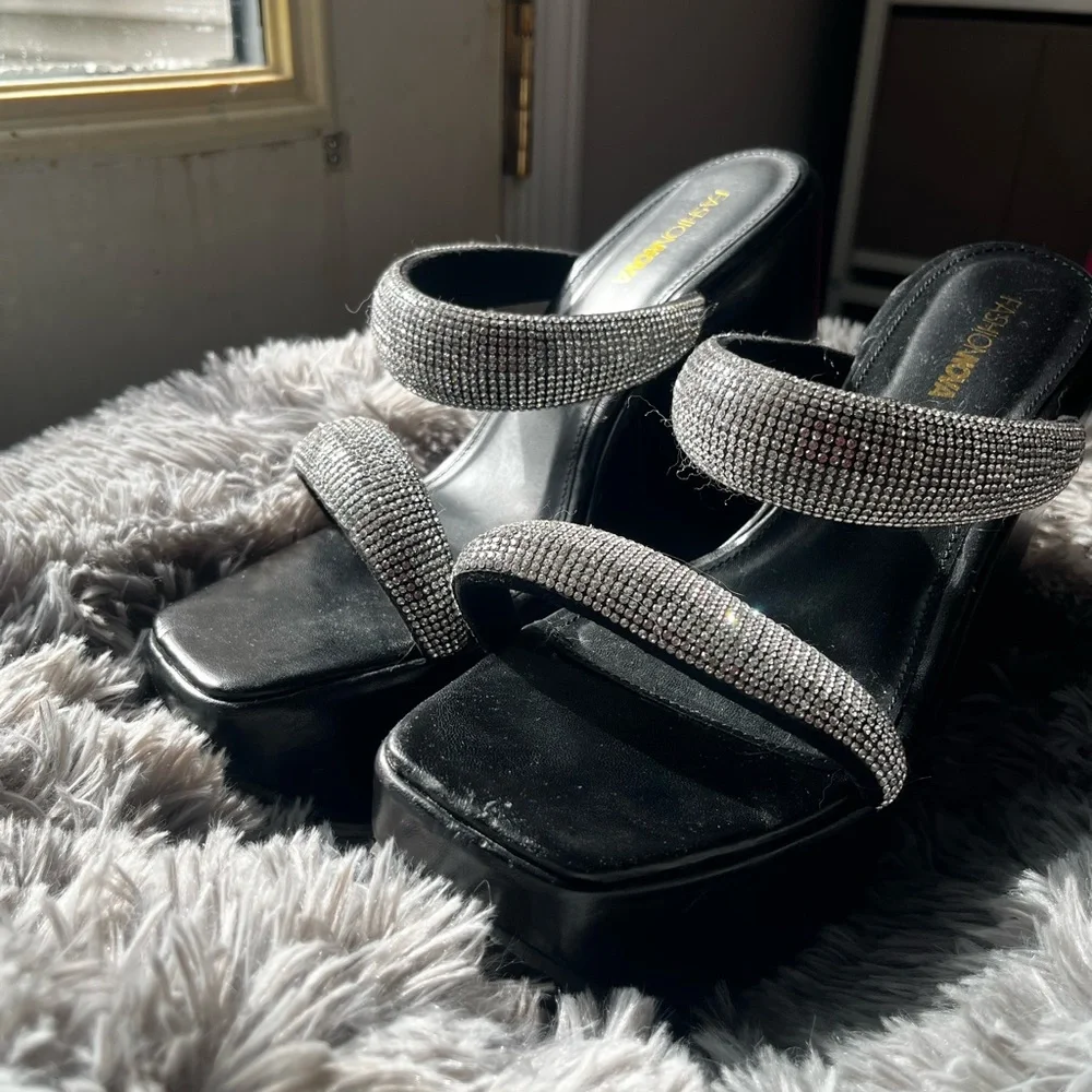 Fashion Nova Black and Silver Platform Sandals - Picture 2 of 2